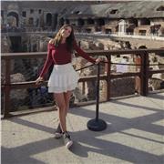 Joven aplicada y paciente con experiencia dando clases a niños de primaria y de la ESO.